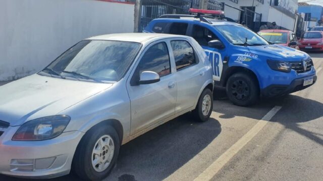 Homem é preso após ser flagrado com veículo com restrição de furto em Catalão