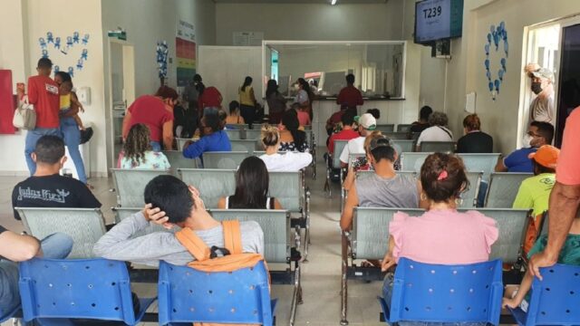 Afastamentos por período de até 10 dias por causa da Covid-19 não precisam de atestado médico, diz ministério