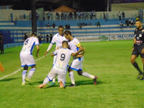 Confira fotos do jogo entre Crac e Iporá pelo Campeonato Goiano