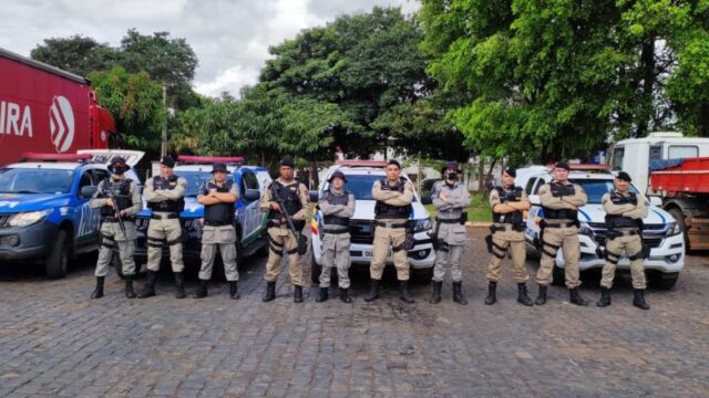 Uberaba (MG): Ação integrada entre PMGO e PMMG prende organização criminosa e recupera 37 toneladas de adubos furtadas em Catalão