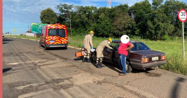 Acidente entre carro e moto na Avenida Dr. Lamartine é registado na manhã desta quarta-feira, em Catalão