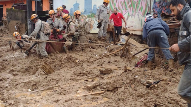 Temporal em Petrópolis deixa 54 mortos; bombeiros ainda não sabem quantos são os desaparecidos