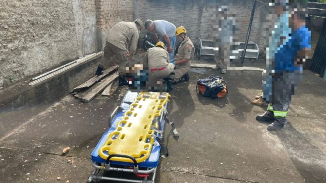 Acidente de Trabalho: Corpo de Bombeiros resgata trabalhador que caiu de quase 5 metros de altura em obra civil de Catalão