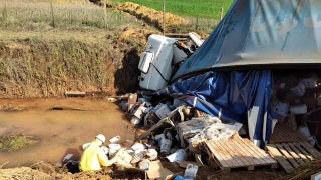 Após acidente com derramamento de agrotoxico BR-050, Saneago exclarece que não há riscos de contaminação da água no abastecimento urbano em Ipameri e Cristalina