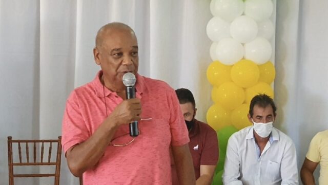 Presidente da Câmara de Ouvidor, Oripim, participa de entrega de cartões Mães de Goiás