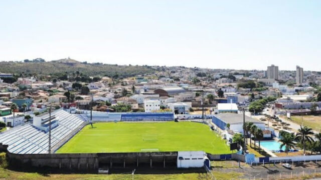 Dívida milionária e ações na Justiça: Estádio do Crac de Catalão vai a leilão no final deste mês