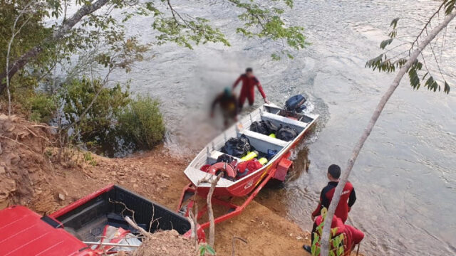 Corpo de Bombeiros busca por jovem que desapareceu no Rio São Marcos, em Catalão