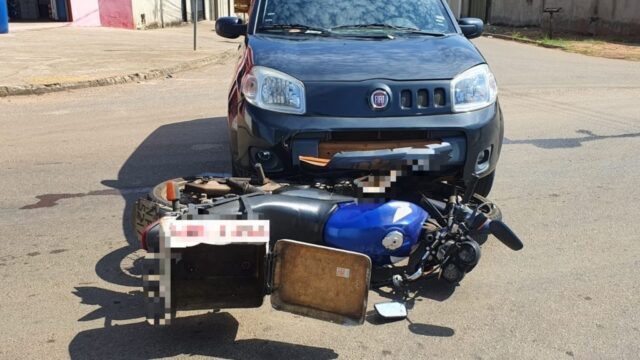 Motociclista fica ferido após ser atingido por carro em cruzamento no Bairro Imperial, em Catalão
