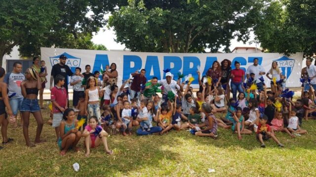 Torcida Barra 67 realiza ação Páscoa Solidária em Catalão