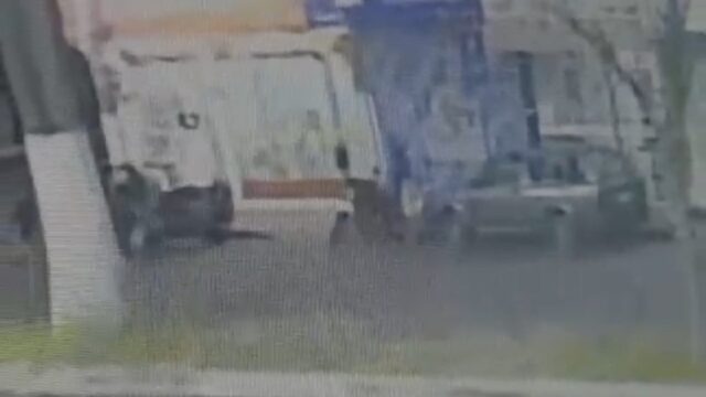 Vídeo: Câmera de segurança flagra furto de moto no Centro de Catalão