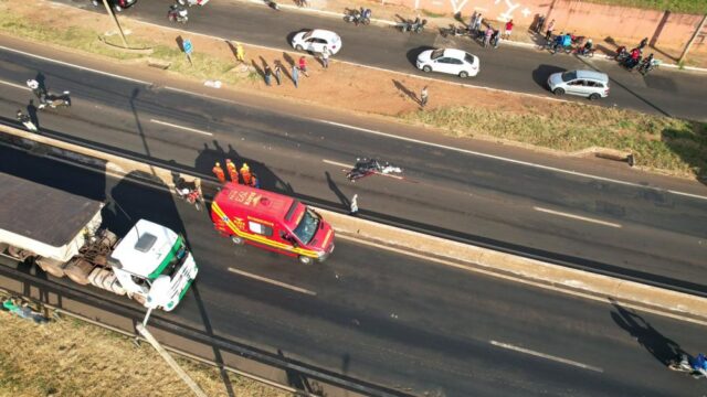 Fatalidade: motociclista morre após ter o crânio esmagado por carreta em Uberlândia