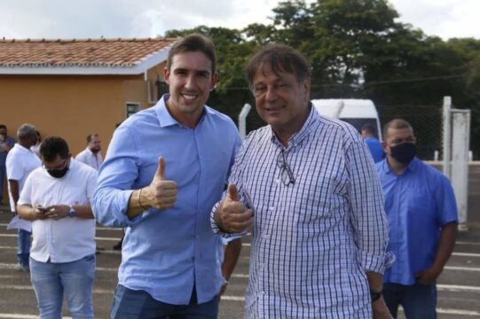 Adib Elias anuncia retirada da pré-candidatura de Leovil Júnior a deputado estadual