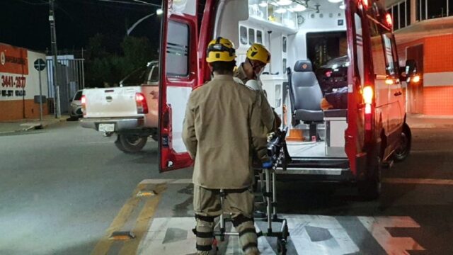 Colisão entre dois veículos deixa mulher ferida em Catalão