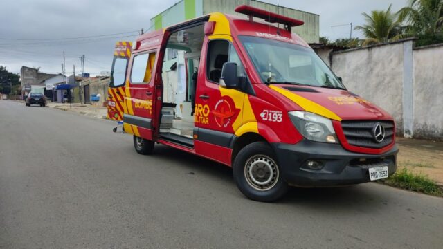 Criança é atropelada por motociclista e ambos ficam feridos, em Catalão