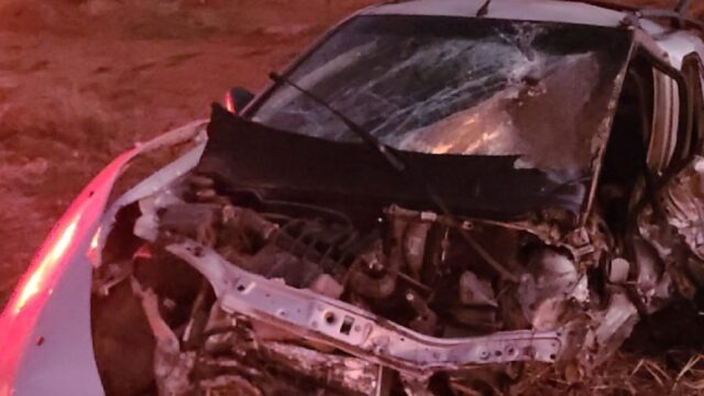 Colisão entre carro e caminhão tanque deixa uma vítima fatal e outra ferida em Araguari