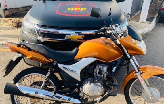 Mais uma moto furtada em Uberlândia é recuperada pela Companhia de Policiamento Especializada, em Catalão