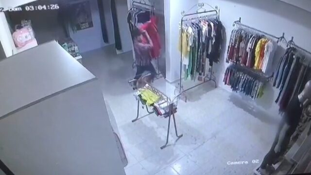 Loja é arrombada e suspeito leva cerca de 25 camisetas masculina, em Catalão