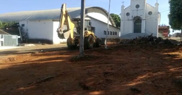 Prefeitura de Cumari inicia revitalização da Praça do Rosário
