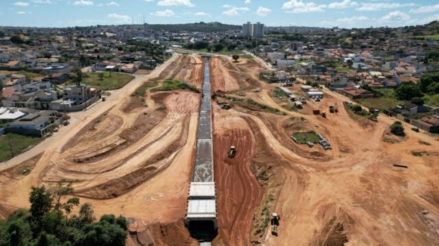 Canalização do Córrego Pirapitinga: 68% do projeto executado
