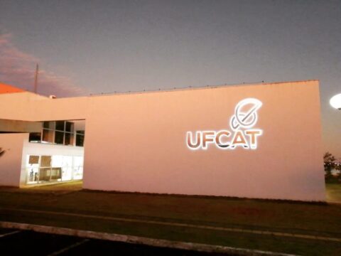 Docentes da UFCat rejeitam adesão à greve; Adufg-Sindicato continuará em defesa do reajuste salarial para a categoria