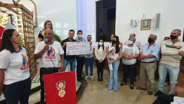 Ouvidor: Comissão da Festa em Louvor a N. Sra do Rosário realiza repasse de R$ 34,7 mil a Igreja Católica