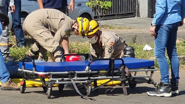 Motociclista sofre queda após ser fechado por veículo no bairro Estrela, em Catalão