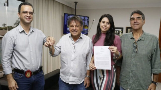 Polícia Civil oficializa entrega de veículos para Prefeitura de Catalão