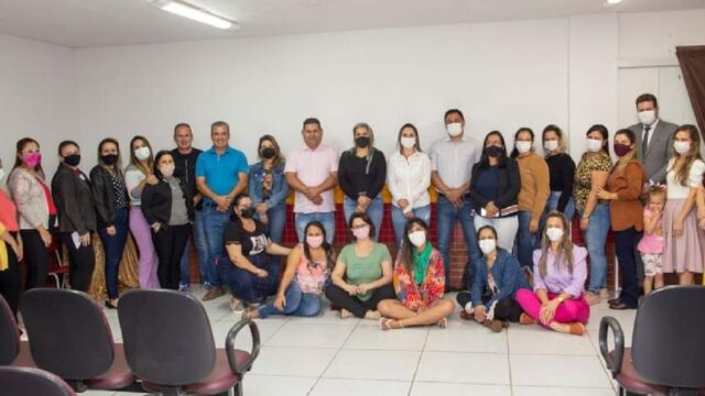 Professores de Ouvidor recebem reajuste máximo para o piso da categoria