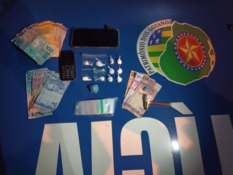 Drogas são encontradas e apreendidas pela Polícia Militar, em Ipameri; suspeito foi preso