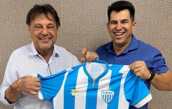 Diretoria do CRAC apresenta novo escudo e uniforme do time; veja os detalhes