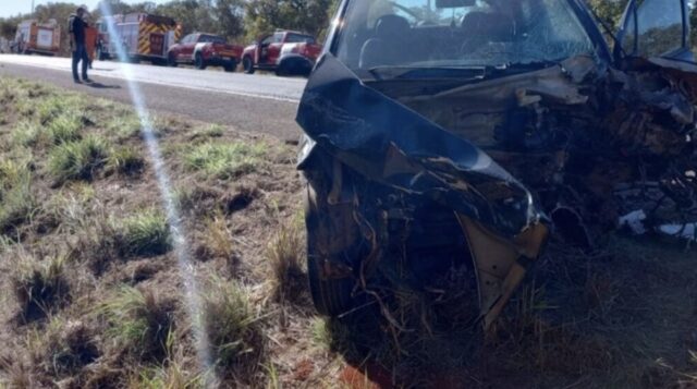 Acidente com carro da Secretaria de Saúde de Goiás deixa um morto
