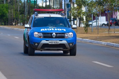 Mãe pega faca após flagrar marido abusando filha de 11 anos, em Anápolis
