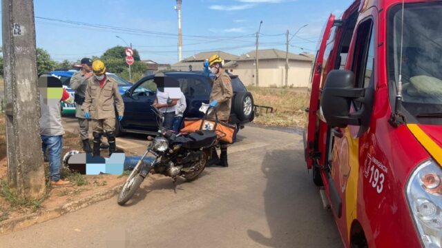 Corpo de Bombeiros resgata vítima de acidente de trânsito no bairro Castelo Branco, em Catalão