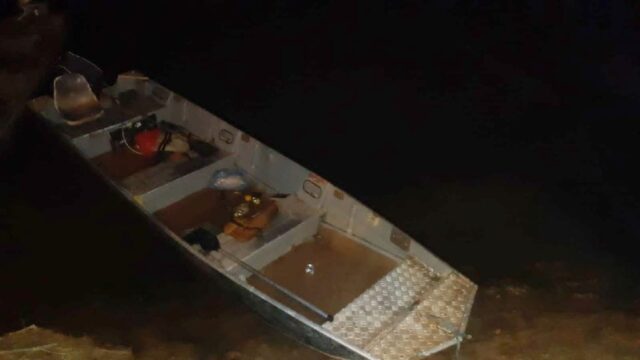 Bombeiros realizam buscas por empresário que desapareceu após canoa virar no Rio Corumbá, em Pires do Rio