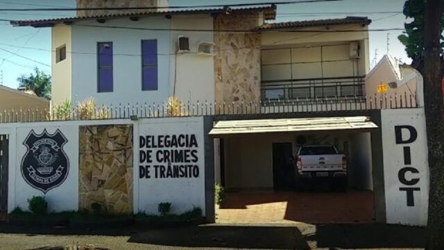 Idosa morre atropelada após atravessar fora da faixa de pedestres em Goiânia