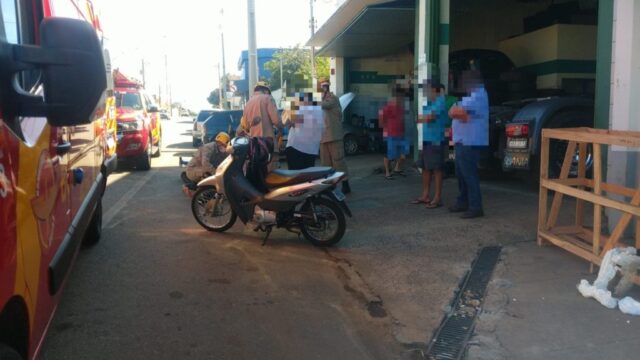 Passageira de moto fica ferida após colisão com carro no bairro Jk em Catalão
