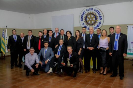Rotary Club Catalão 1° Novembro empossa nova diretoria gestão 2022/2023