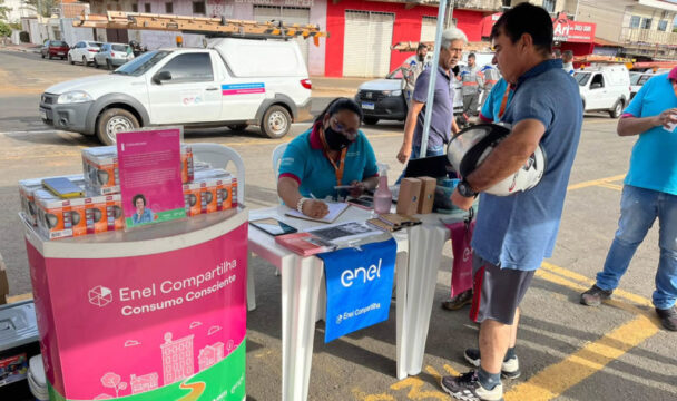 Enel Distribuição Goiás realiza peração Energia Legal em Caldas Novas