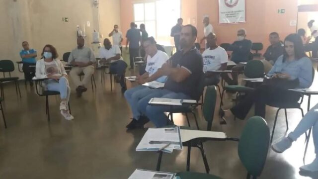 Diretoria do Sindicato Metabase participam do 1° Seminário - Encontros, Diálogos e Perspectivas Futuras na Política realizado em Uberaba-MG