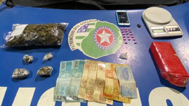 Dupla de moto é presa com drogas no centro de Catalão