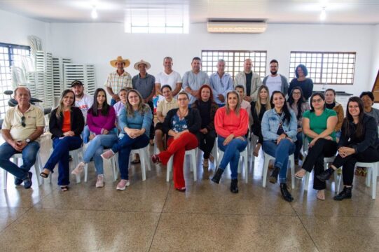Gestão Participativa – Prefeito de Ouvidor Visita setores, conversa com funcionários e agradece esforços e apoio