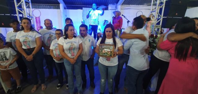 Entrega da coroa marca o encerramento da 75ª Festa do Rosário em Três Ranchos