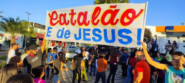 Marcha para Jesus reúne centenas de fiéis em Catalão neste sábado