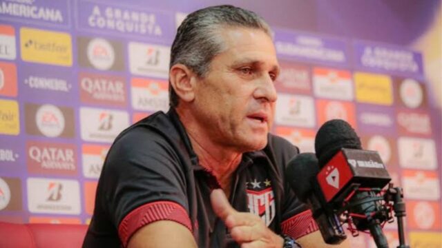 Após derrota em clássico para o Goiás, Atlético-GO decide demitir o técnico Jorginho