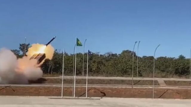 Míssil explode e deixa oito militares feridos em base do Exército, em Formosa