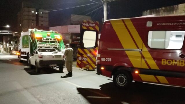 Gari é atropelado por veículo enquanto realizava coleta de lixo, em Catalão