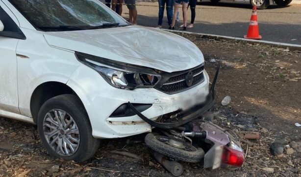 Motociclista morre depois de ser atingida por carro em Araguari