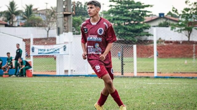 Jovem catalano Douglas Sousa estreou pela Copa Goiás Sub-20