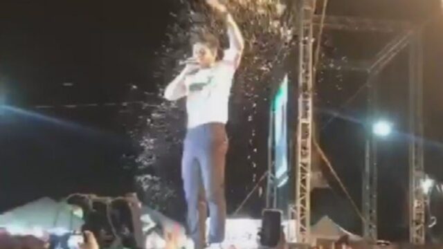 Guilherme, da dupla com Hugo, dá bronca em fã após ser atingido por bebida durante show sertanejo em Barro Alto; veja vídeo