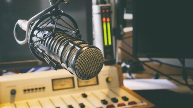 Dia 21 de setembro, o dia em que os radialistas celebram a sua profissão